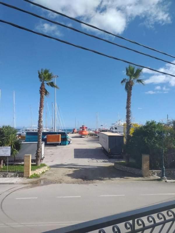 Alexandra'S Apartments - Port Of Zante Екстериор снимка