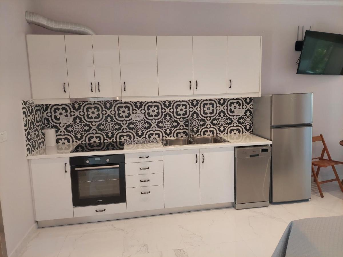 Alexandra'S Apartments - Port Of Zante Екстериор снимка