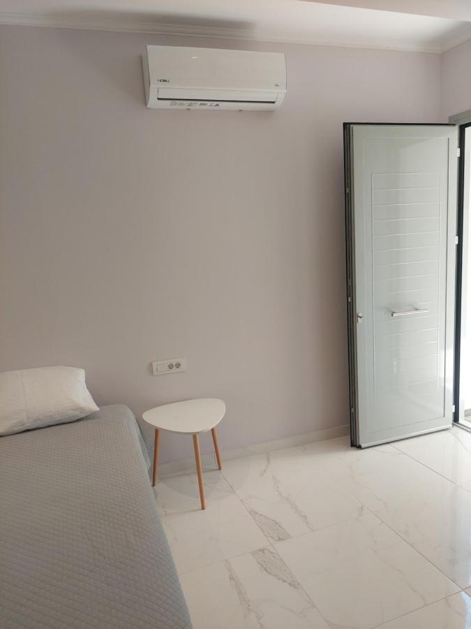 Alexandra'S Apartments - Port Of Zante Екстериор снимка